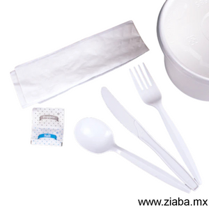 Kit de Cubiertos de Plástico Estuchado con Servilleta, Sal y Pimienta, Color negro - Karat